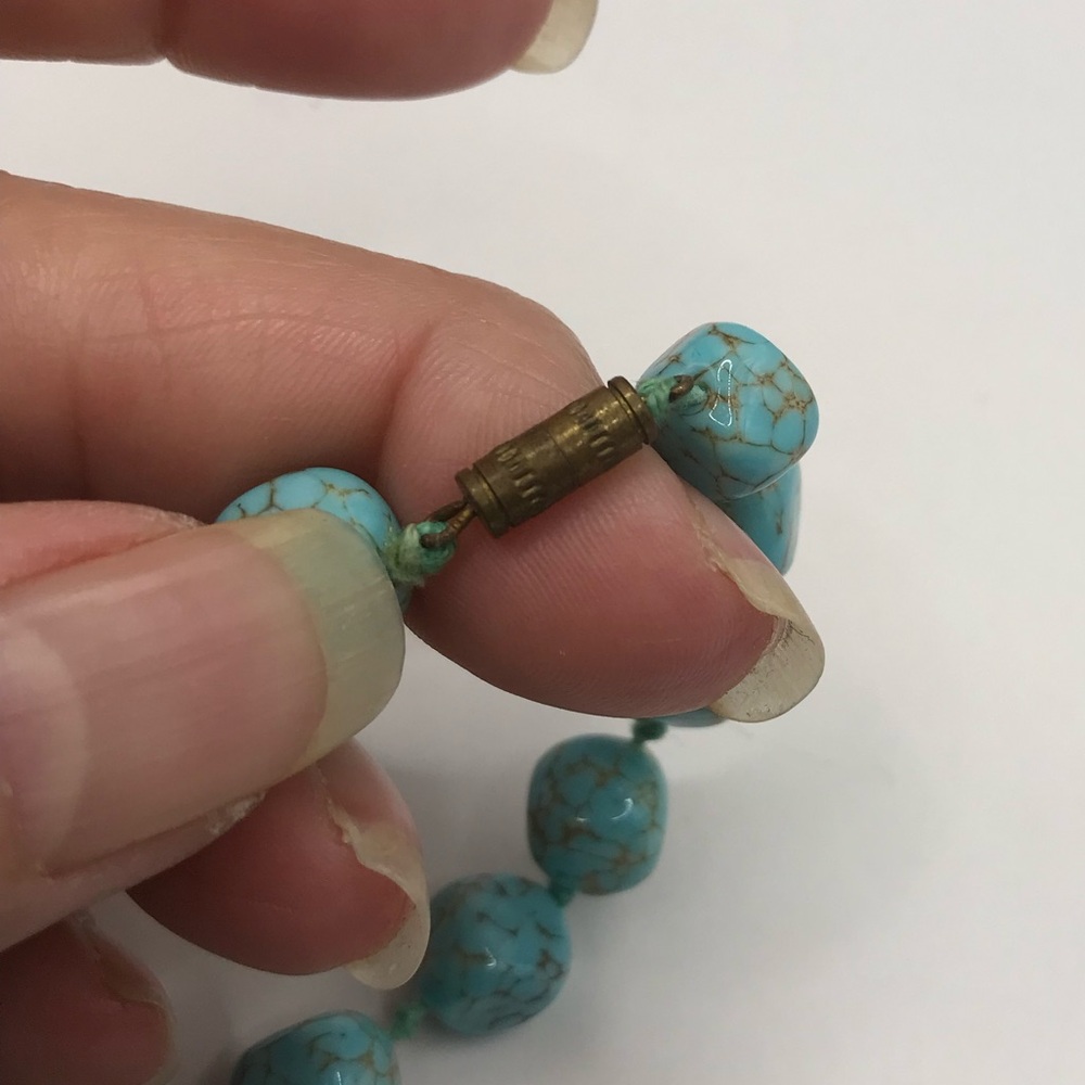 Vintage Turquoise Dyed Howlite Beaded Necklace - Picture 5 of 7